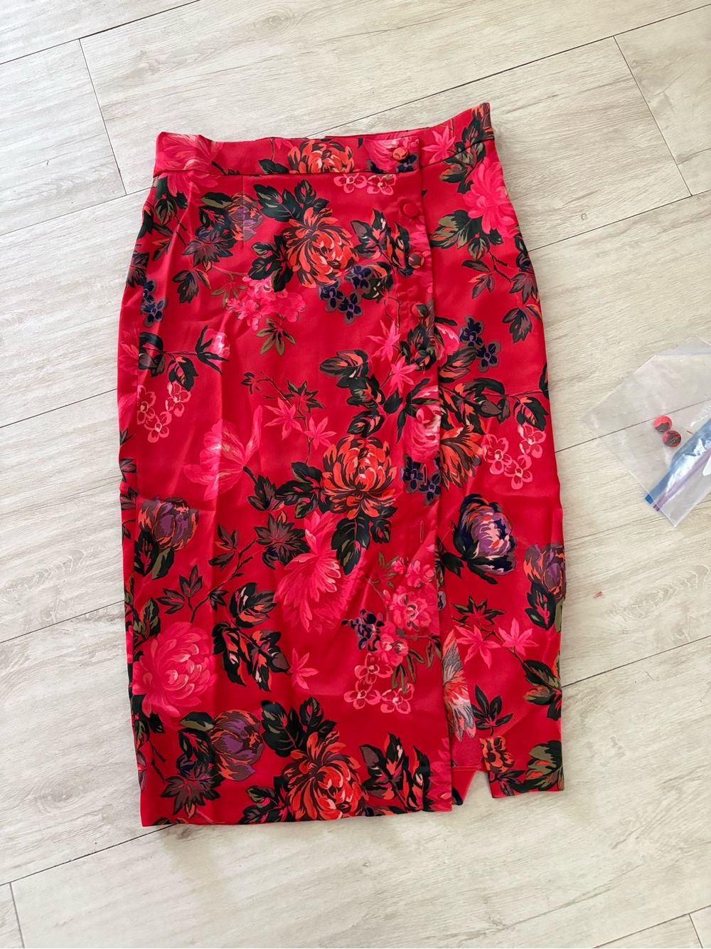 Zara Red Floral Pencil Skirt